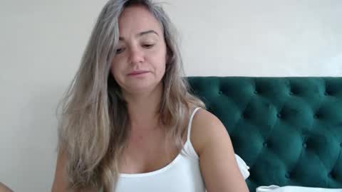 Ana online show from 10-20-25, 07:20