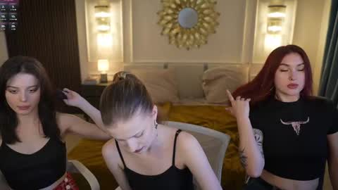 Sweet girls online show from 03-03-25, 11:22