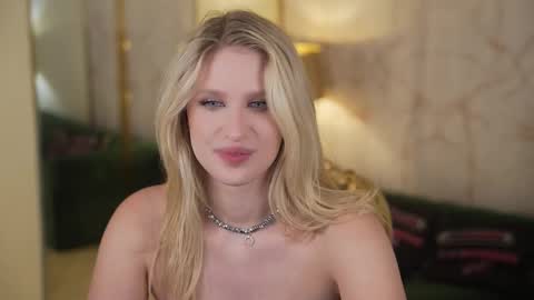 Sweet girls online show from 12-04-25, 09:01