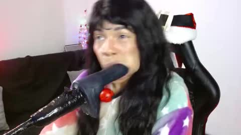 anabel alice gandara  online show from 12-23-24, 10:21