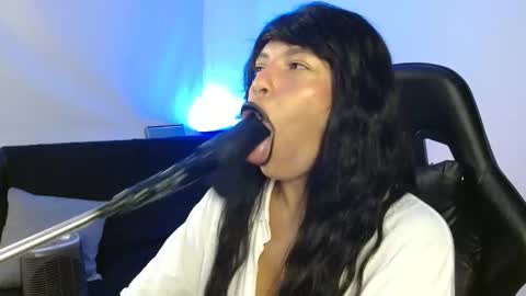 anabel alice gandara  online show from 02-06-25, 02:15