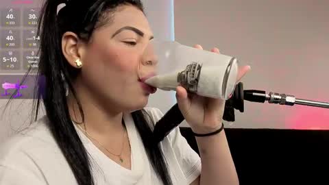 Snapshot of anabel693_ chatting on 05-08-26, 12:43 Anabel Alice Gandara online show from 05-08-26, 12:43