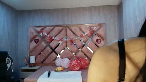 HI I AM ANABELL online show from 09-15-25, 11:54