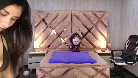 HI I AM ANABELL online show from 10-14-25, 07:14