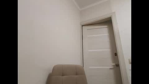 Snapshot of anabellovee chatting on 01-18-25, 08:30 ANABELLOVEE online show from 01-18-25, 08:30