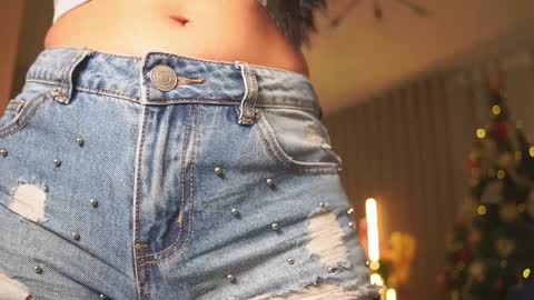 Snapshot of anablerd chatting on 12-12-24, 12:16 Ana -- Check and subscribe online show from 12-12-24, 12:16