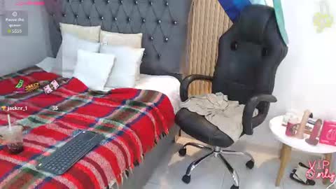 Anaciet Evans online show from 07-07-26, 06:47