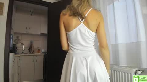 Anahi online show from 09-10-25, 04:12