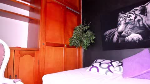 Anahi online show from 01-14-25, 09:35