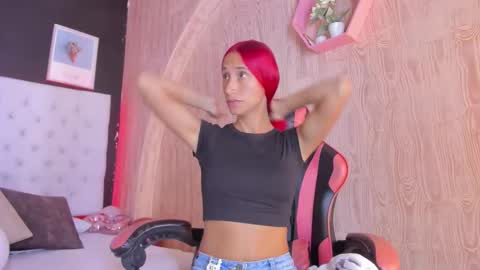 Anahi online show from 10-05-25, 01:53