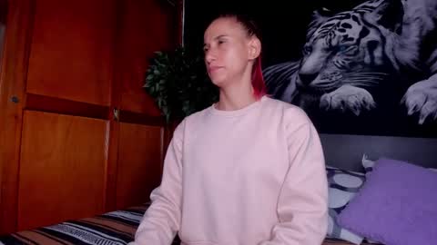 Anahi online show from 12-03-25, 03:25