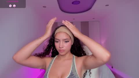 Anahi Curlie online show from 02-04-25, 06:46