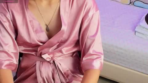 Snapshot of anahi_maite chatting on 02-16-25, 07:27 Anahi  online show from 02-16-25, 07:27