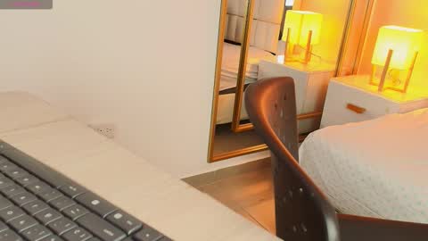 Anahi  online show from 11-09-25, 07:34