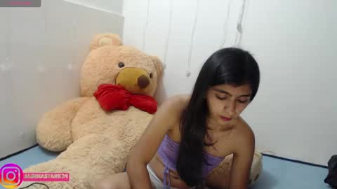 Anahi Browns online show from 02-19-25, 09:25