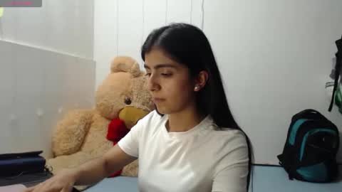 Anahi Browns online show from 12-01-25, 11:10