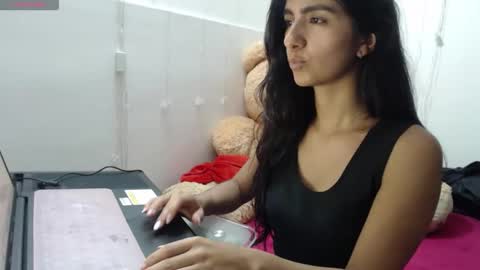 Anahi Browns online show from 01-16-26, 11:20