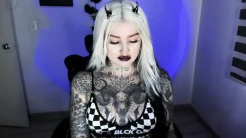 Snapshot of anai_gomez chatting on 06-18-26, 04:55 Callme Mistress Ani online show from 06-18-26, 04:55