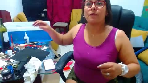 Snapshot of anaids_dam chatting on 02-28-25, 02:42 anaids online show from 02-28-25, 02:42