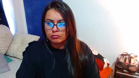 Snapshot of anaids_dam chatting on 03-09-25, 10:30 anaids online show from 03-09-25, 10:30