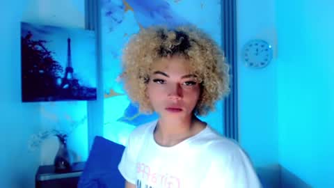 anais_velvet_ online show from 06-30-26, 03:51