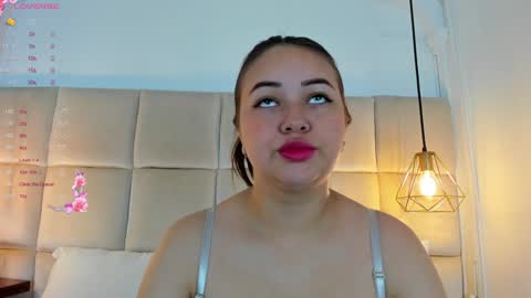 Snapshot of anaisclarkx chatting on 01-08-25, 11:21  Anais clark  online show from 01-08-25, 11:21