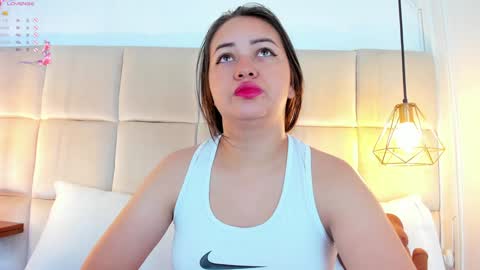 Snapshot of anaisclarkx chatting on 01-28-25, 11:28  Anais clark  online show from 01-28-25, 11:28