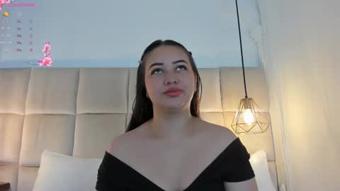 Snapshot of anaisclarkx chatting on 02-18-25, 11:22  Anais clark  online show from 02-18-25, 11:22