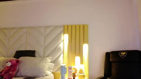 Snapshot of anaise_latif chatting on 05-09-26, 11:48 Anaise online show from 05-09-26, 11:48