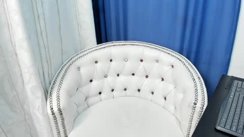 analia18  online show from 12-07-24, 11:51