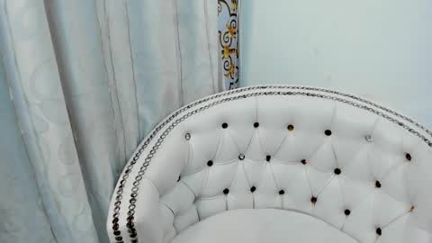 analia18  online show from 03-09-25, 04:22