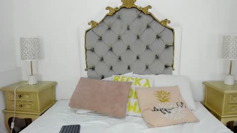 ANALIA  online show from 07-15-26, 11:26