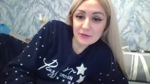 Snapshot of analqueen2024 chatting on 02-17-25, 04:26 analqueen2024 online show from 02-17-25, 04:26