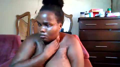 Snapshot of analslut1987 chatting on 01-18-25, 01:40 analslut1987 online show from 01-18-25, 01:40