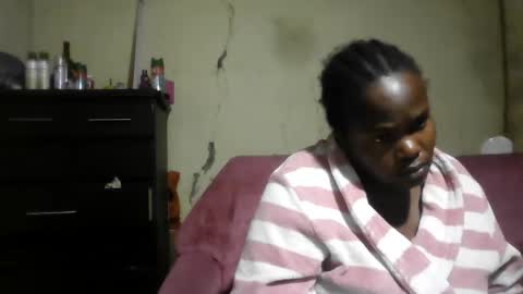 Snapshot of analslut1987 chatting on 05-20-26, 12:06 analslut1987 online show from 05-20-26, 12:06