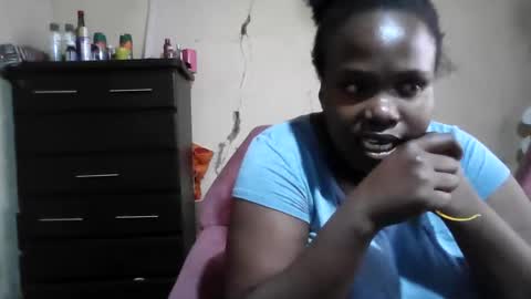 Snapshot of analslut1987 chatting on 06-05-26, 01:39 analslut1987 online show from 06-05-26, 01:39