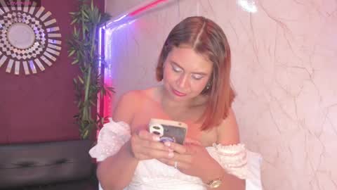 Snapshot of analuna__ chatting on 09-20-25, 09:16 Ana Luna online show from 09-20-25, 09:16