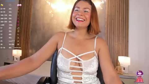 Snapshot of analuna__ chatting on 10-13-25, 08:53 Ana Luna online show from 10-13-25, 08:53