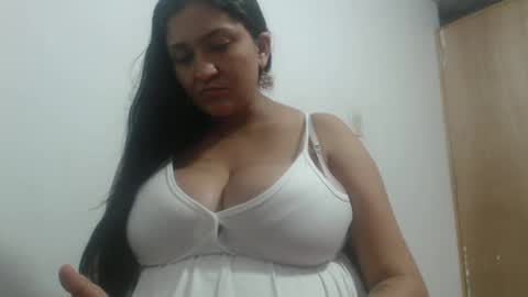 analy_hot online show from 10-28-25, 01:09