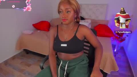 A N A  my connection hours are from 600 pm to 12 pm Colombian time online show from 02-05-25, 01:15