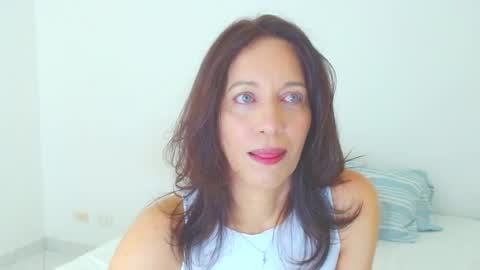 anapereira12 online show from 04-25-26, 04:48