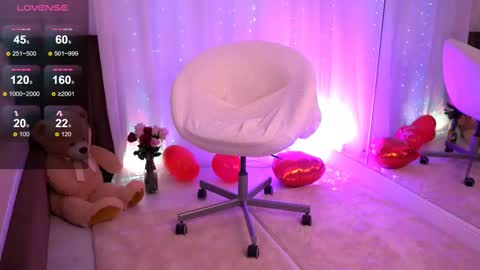 Anna online show from 03-10-25, 05:22