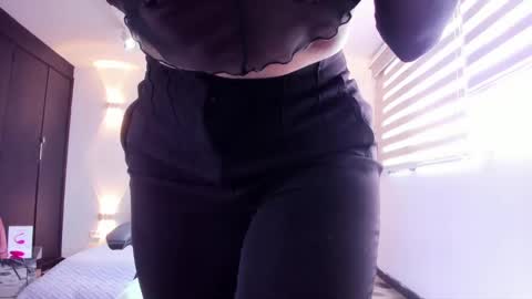 Snapshot of anaruiz1_ chatting on 01-20-25, 03:39 ana online show from 01-20-25, 03:39