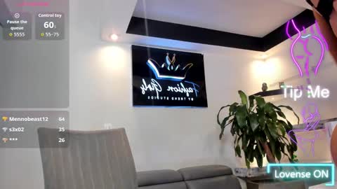 Snapshot of anaruiz1_ chatting on 09-18-25, 01:18 ana online show from 09-18-25, 01:18