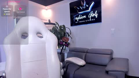 Snapshot of anaruiz1_ chatting on 10-16-25, 02:40 ana online show from 10-16-25, 02:40