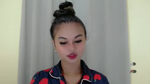 Snapshot of anaruru_ chatting on 01-22-25, 05:17 ANA online show from 01-22-25, 05:17