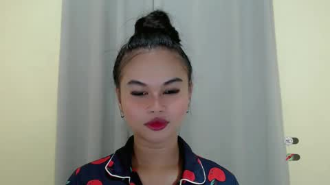 Snapshot of anaruru_ chatting on 01-27-25, 08:49 ANA online show from 01-27-25, 08:49