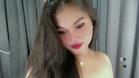 Snapshot of anaruru_ chatting on 09-17-25, 05:14 ANA online show from 09-17-25, 05:14