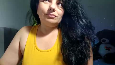 Snapshot of anaspark chatting on 11-28-25, 10:23 Ana online show from 11-28-25, 10:23