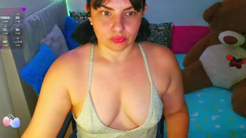 Ana online show from 05-22-26, 01:17
